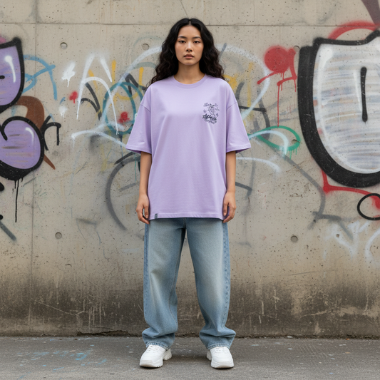 Cute crayon cat graphic t-shirt front view - Korean streetwear oversized tee for women | かわいいクレヨン猫 グラフィックTシャツ フロントビュー 韓国ストリートウェア レディース オーバーサイズ