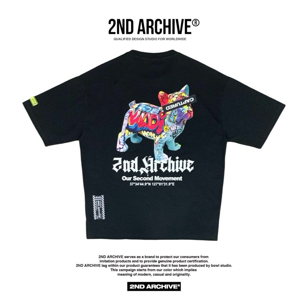 韓国ブランド2nd Archiveの黒Tシャツ、グラフィティ風フレンチブルドッグが大胆にプリント