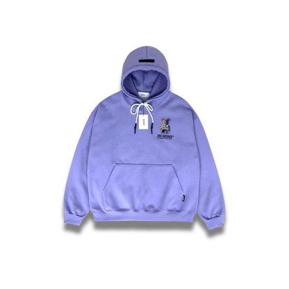 ブラックパーカーの柔らかいスウェット生地を写したディテール画像