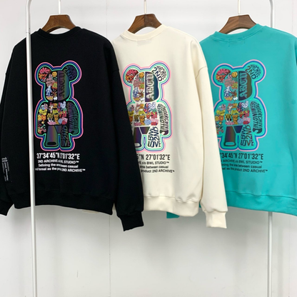 ブラックスウェットを横から撮影したスタイリング写真