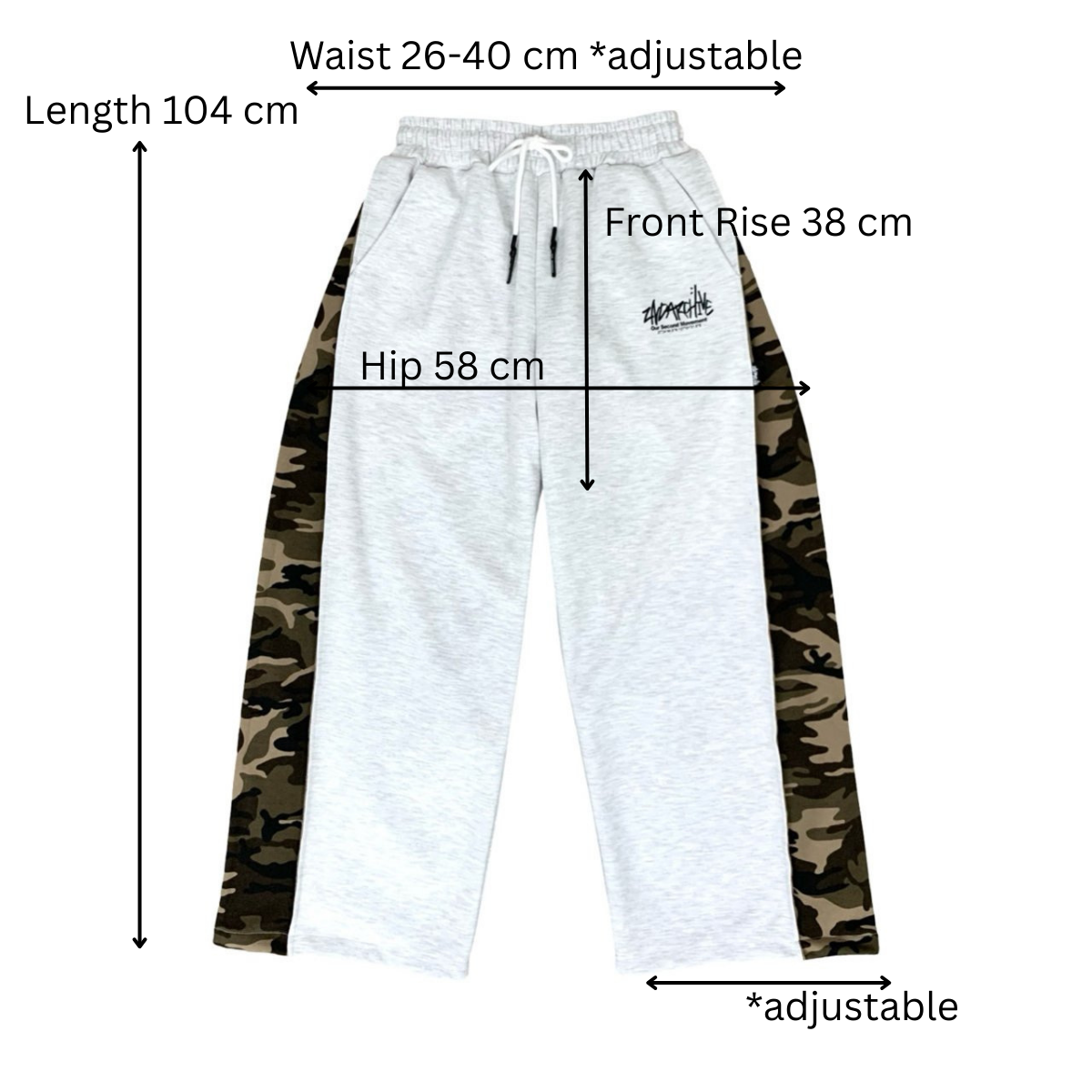 ブラウン×カモ柄のパンツを着たモデルの正面カット