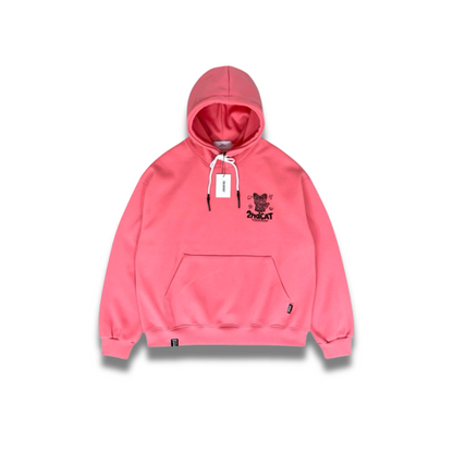 ライトグレーパーカーを横から撮影した自然な着用シーン