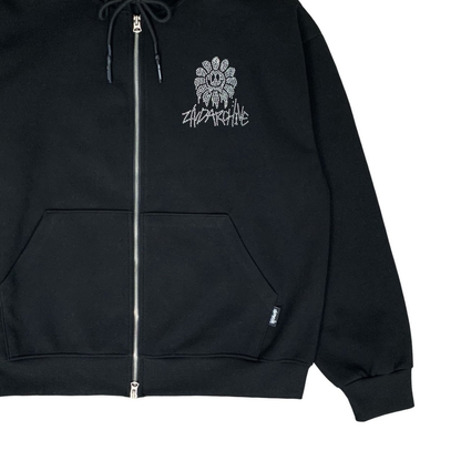 背中の花型スマイルスタッズが際立つ平置き画像