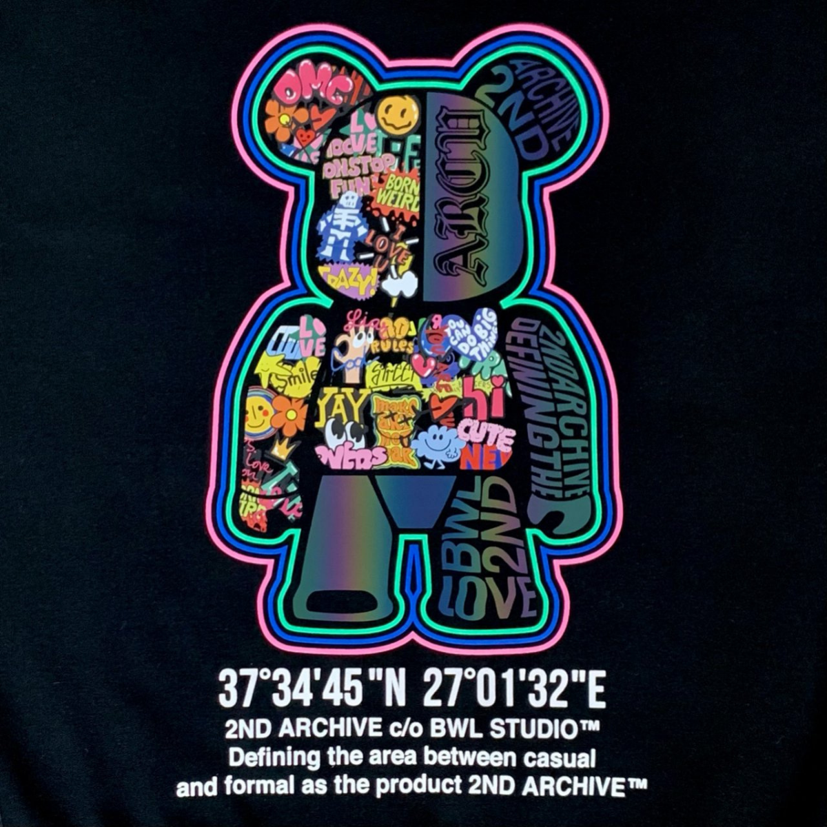 コーラス風の猫グラフィックがワンポイントになる前面ショット