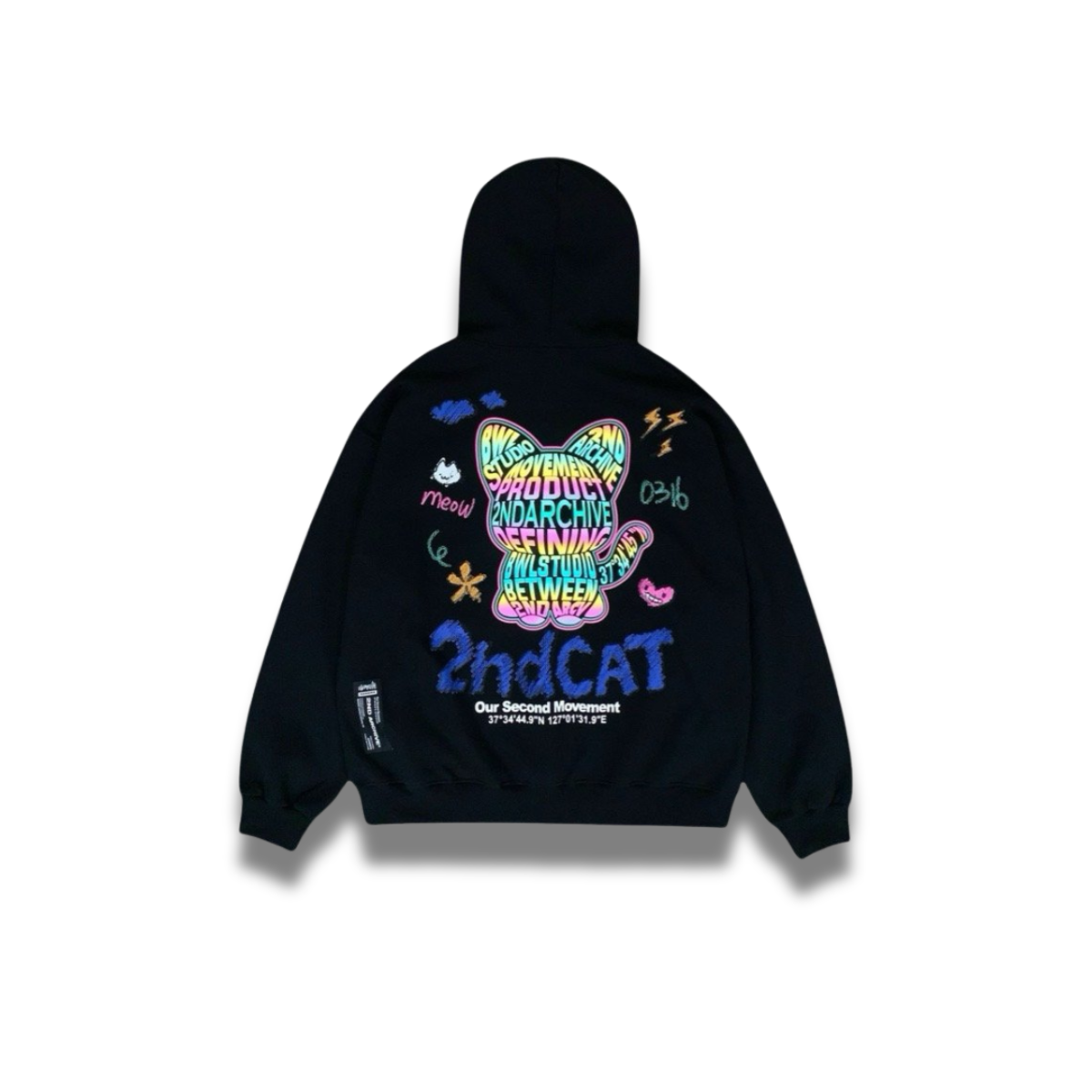 胸元に反射素材の2nd Catデザインが入ったパーカーの正面写真
