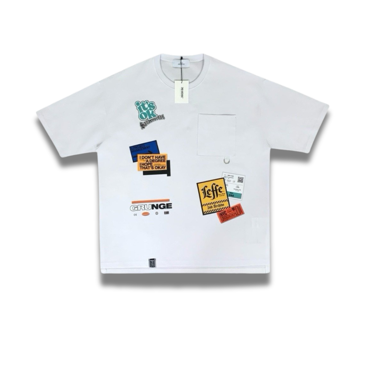 韓国ブランド2nd Archiveのグランジ風ラベルパッチTシャツ