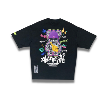 韓国ブランド2nd Archiveの黒Tシャツ、カラフルなグラフィティベアが背面に映えるデザイン