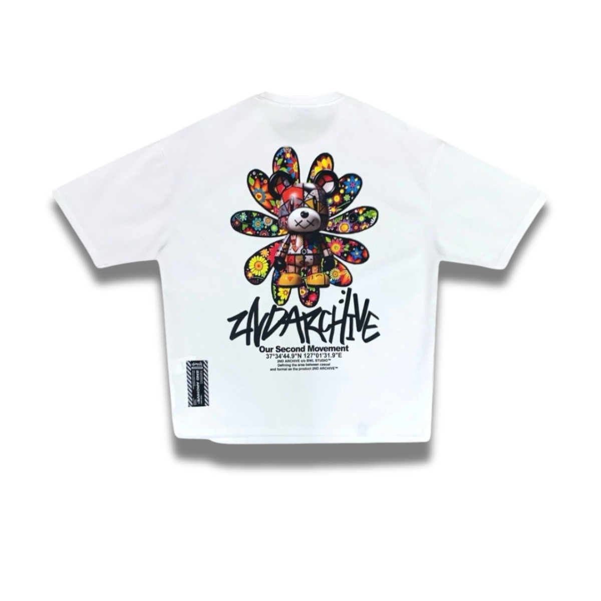 サイケデリック柄のテディベアが特徴の2nd ArchiveグラフィックTシャツ