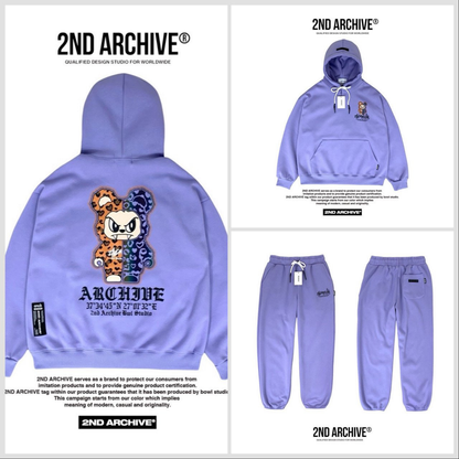 ユニセックスで着られるゆったりシルエットの着用シーン