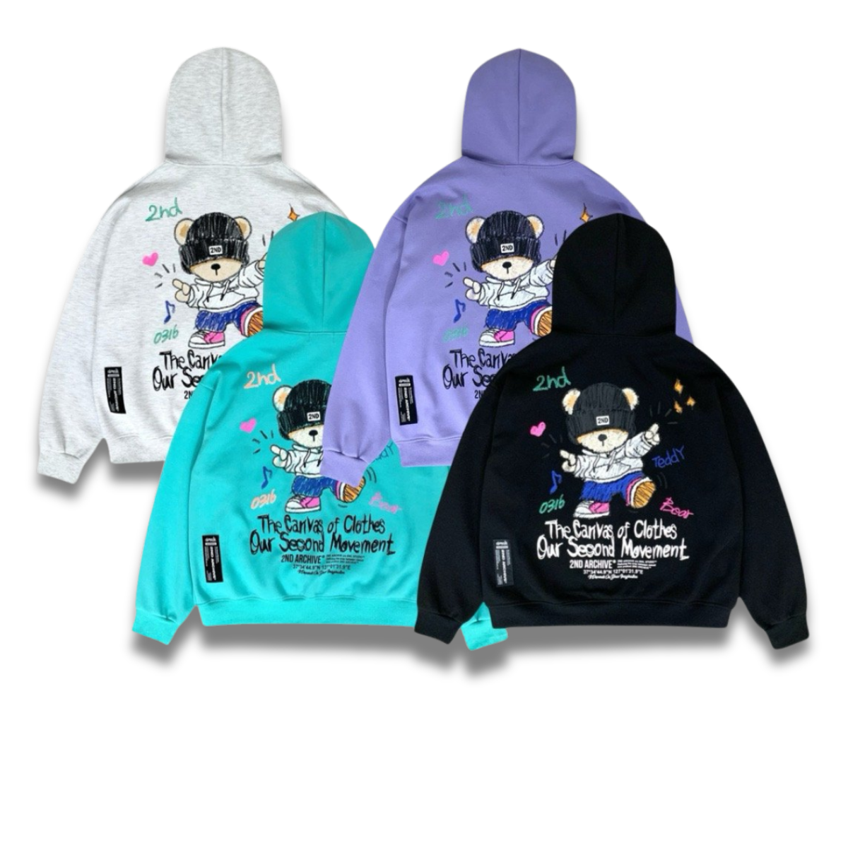 ブラックカラーのベアジップパーカーを着たモデルの着用イメージ