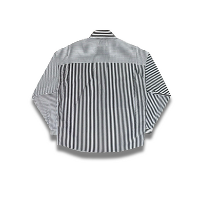 メンズ・レディース兼用のラベルアートストライプシャツ