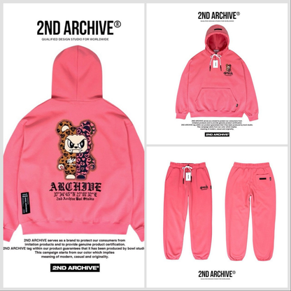 胸元プリントがアクセントになるパーカーの正面カット