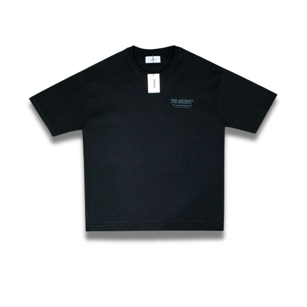 ブラック×ピンク刺繍のストリート系Tシャツ