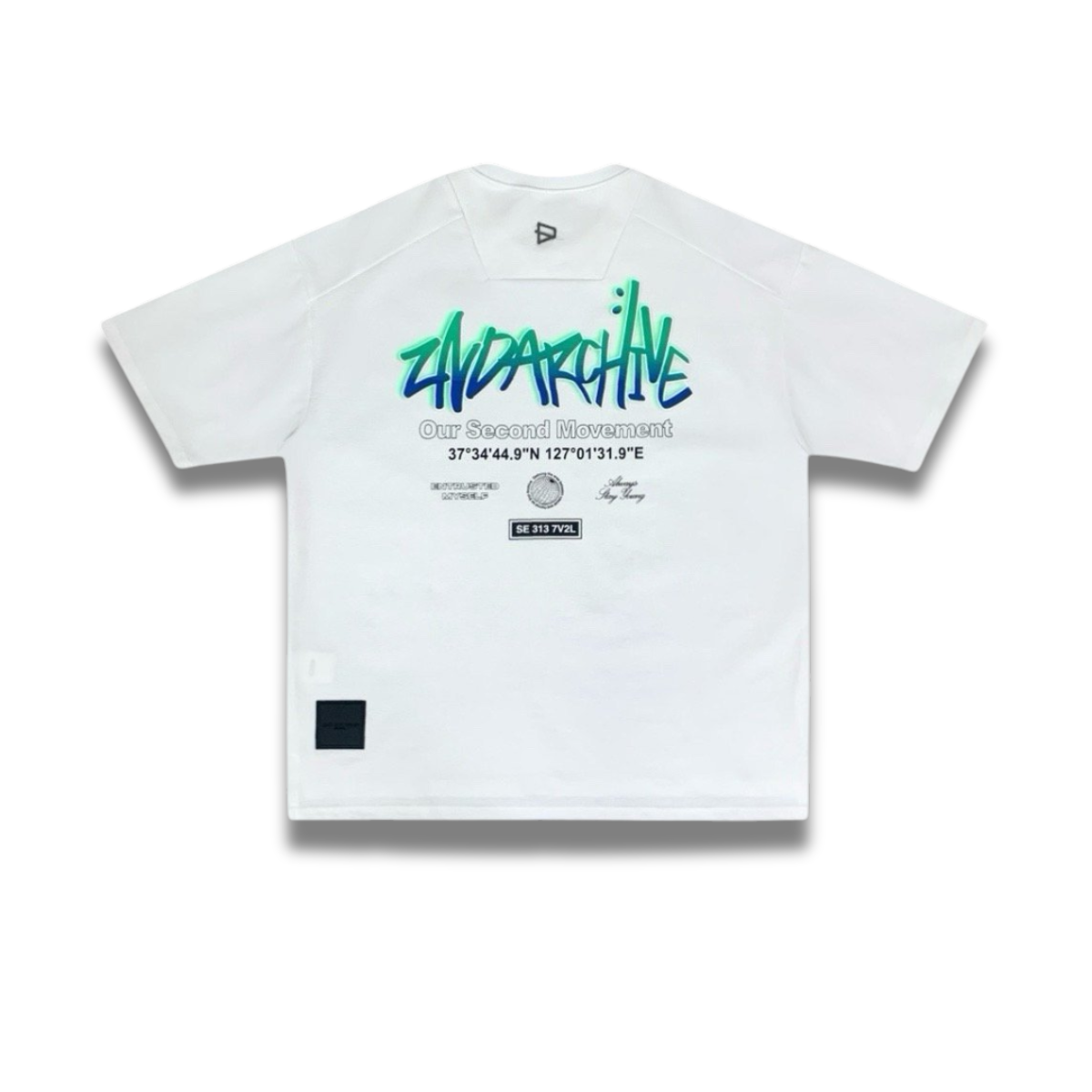 3色展開（ミント・ホワイト・ブラック）のユニセックスTシャツ