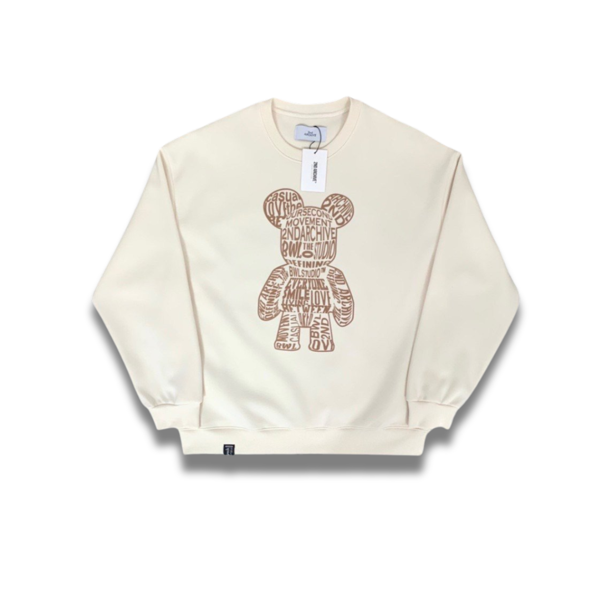 柔らかく着心地抜群なクルーネックスウェットで冬を過ごす。