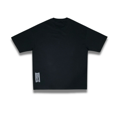 ゆるい表情の猫グラフィックが特徴の前面カット