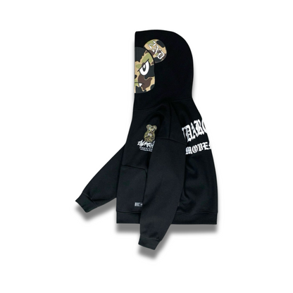 ジッパー部分とカモベアプリントのバランスがわかる前面ディテール