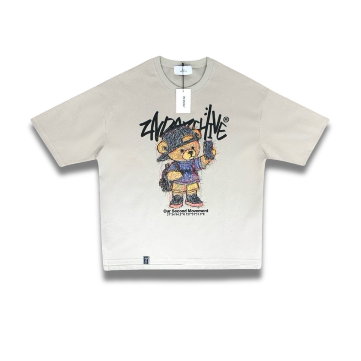 スケッチ風のクマが個性的な、韓国ファッション好きにおすすめのTシャツ