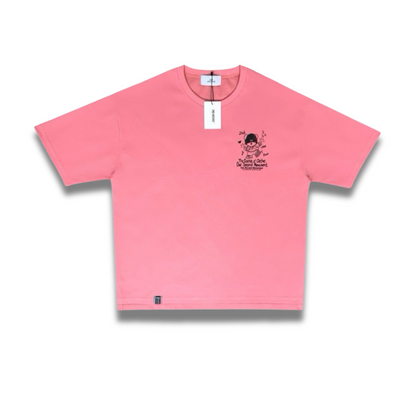 ストリートコーデにぴったりのカラフルなグラフィックTシャツ