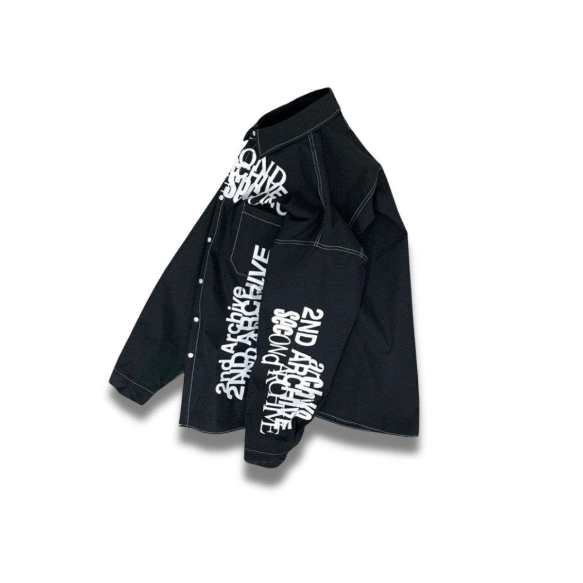 個性派コーデにぴったりなレタリングオーバーサイズシャツ