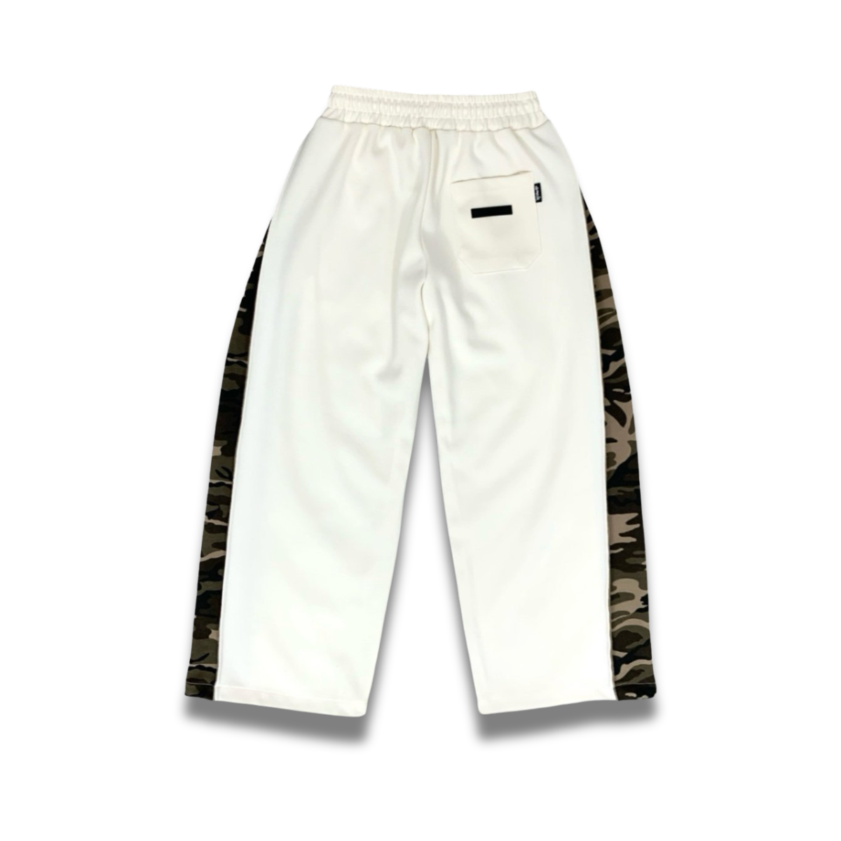 ウエスト部分のゴム仕様とドローストリングのアップ画像