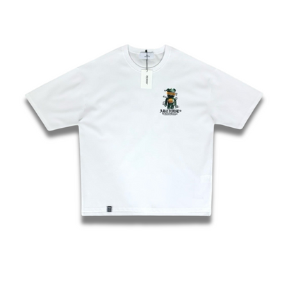 インパクト抜群の恐竜ベアが背中にプリントされた韓国Tシャツ