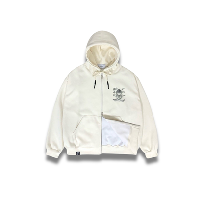 フード部分とベアプリントのバランスが分かる近接写真