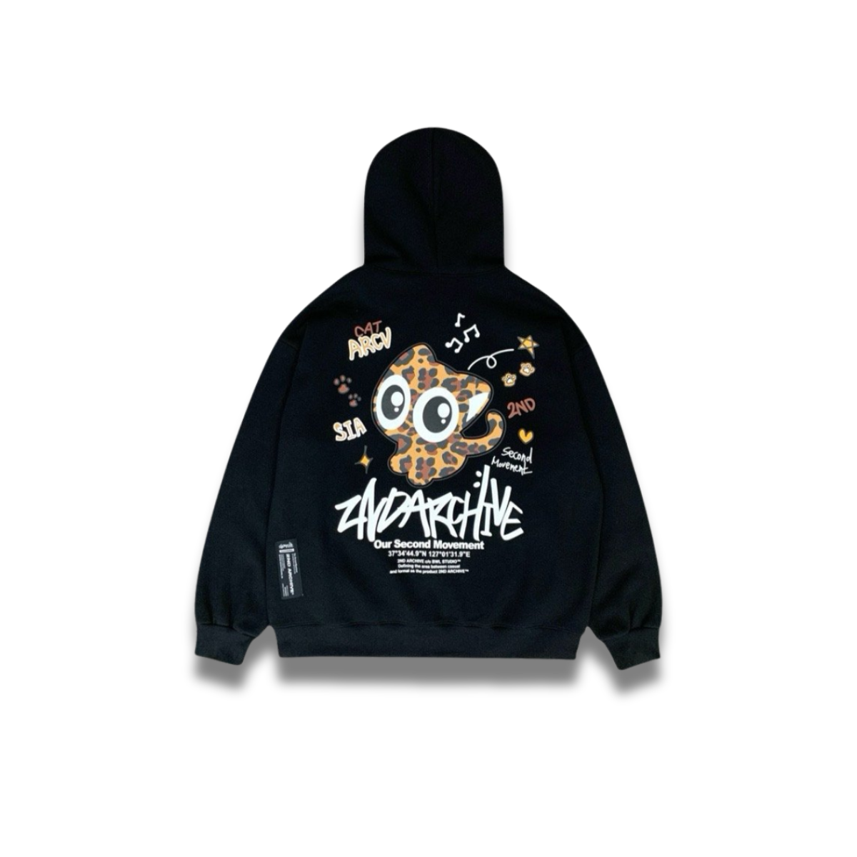 カジュアルコーデに合わせやすいクリームパーカーの正面カット