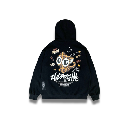 カジュアルコーデに合わせやすいクリームパーカーの正面カット