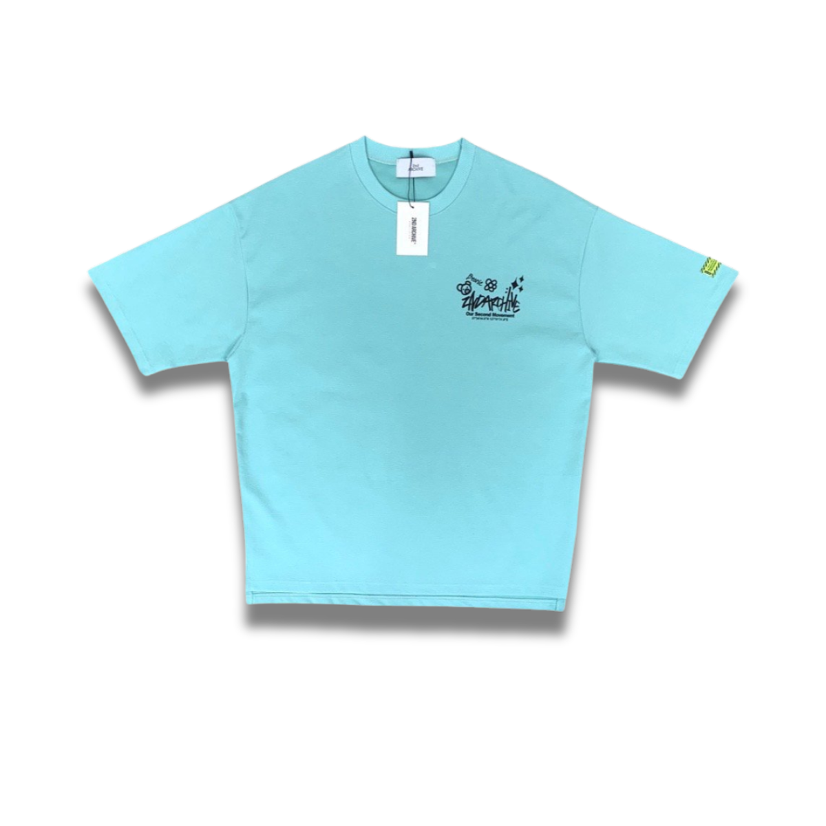 韓国系ミントTシャツ、遊び心ある手描き風アートが特徴的なストリートアイテム