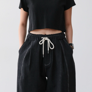 Black oversized balloon fit denim pants, unisex, Korean made.