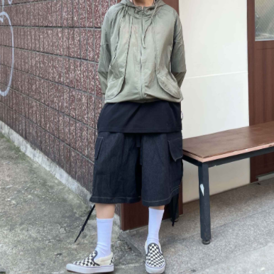 Black oversized unisex Korean made cargo denim shorts