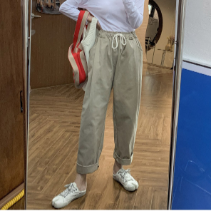 Beige street fashion slacks, Korea. Unisex