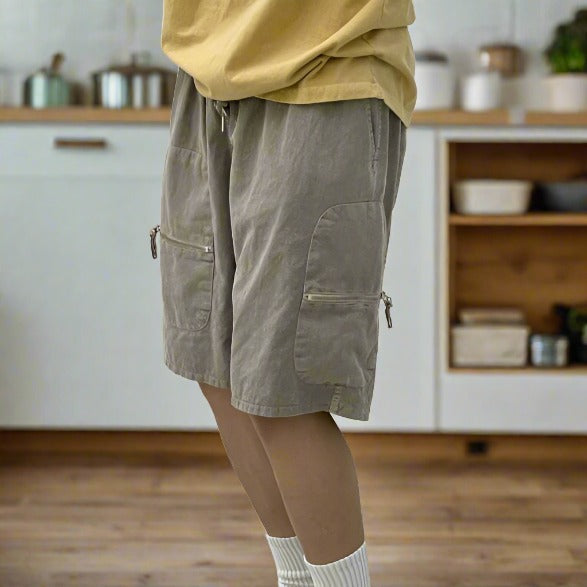 Trendy Korean shorts with vintage pockets