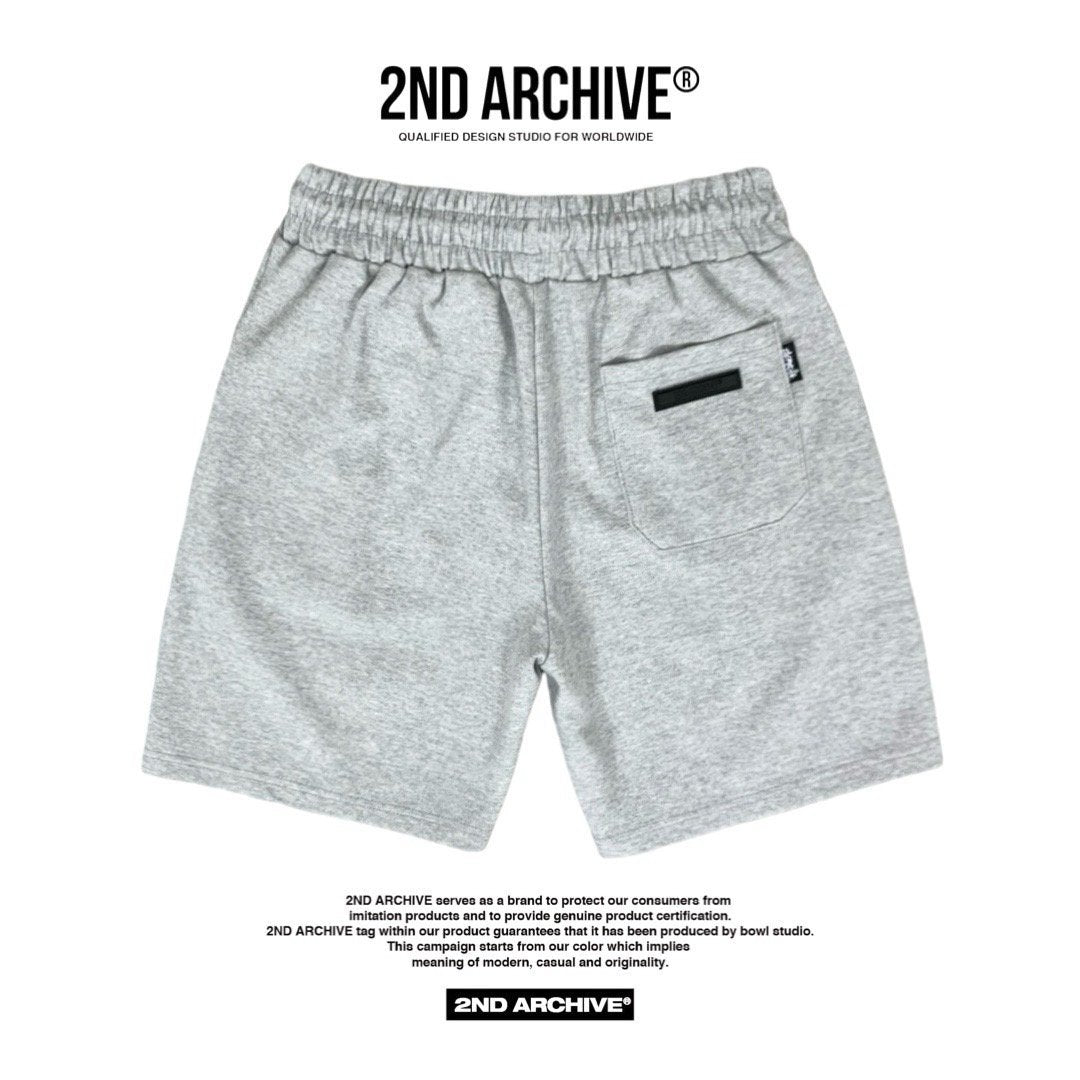 ワンポイントロゴが目を引く2nd Archiveの人気パンツ