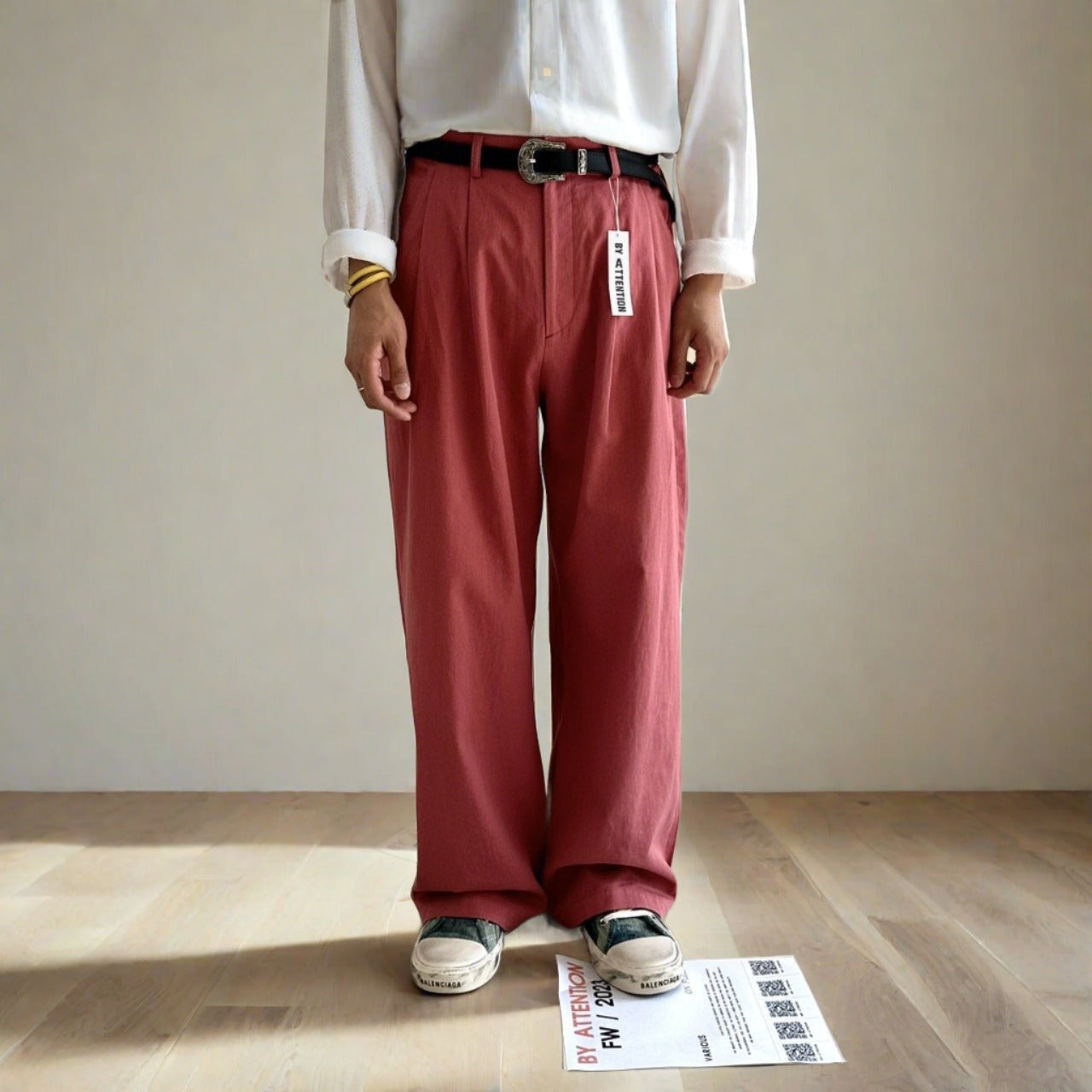 Salmon-colored Korean street slacks, oversized look.