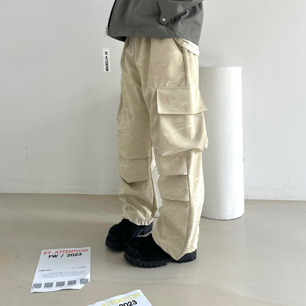 Beige Korean cargo pants, oversized.