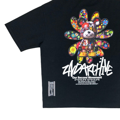 テディベアの花びらデザインが特徴的な韓国Tシャツ