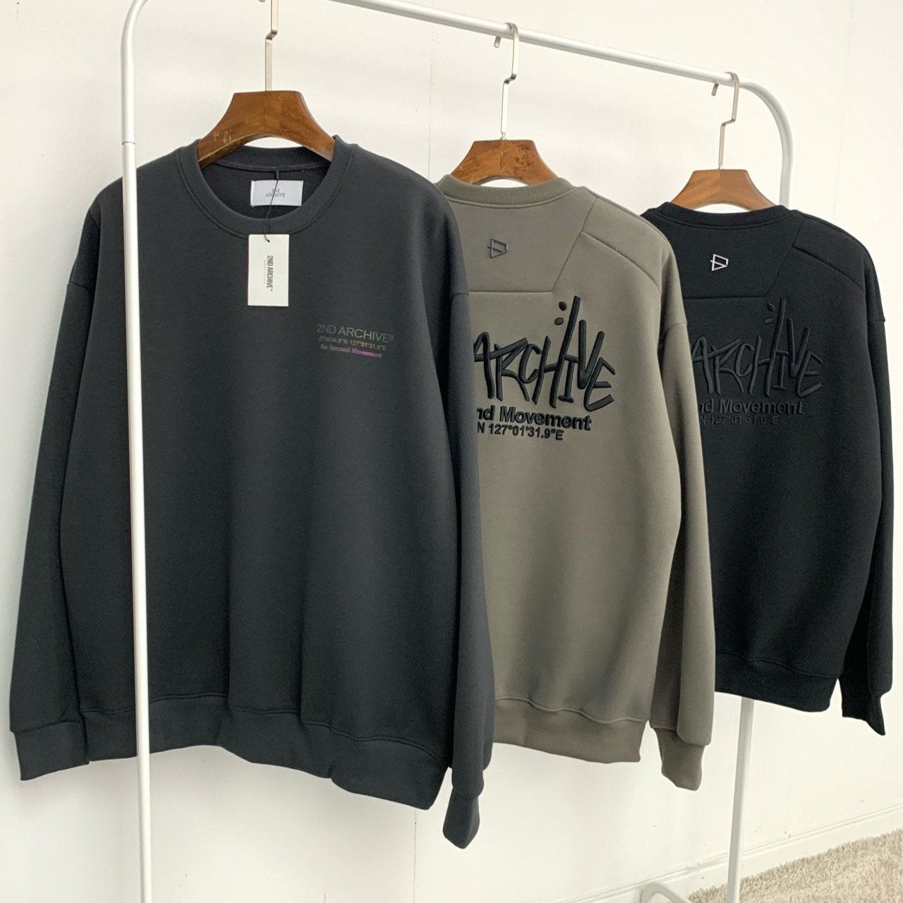 刺繍ロゴ スウェット 韓国ストリート | Embroidered Logo Sweatshirt