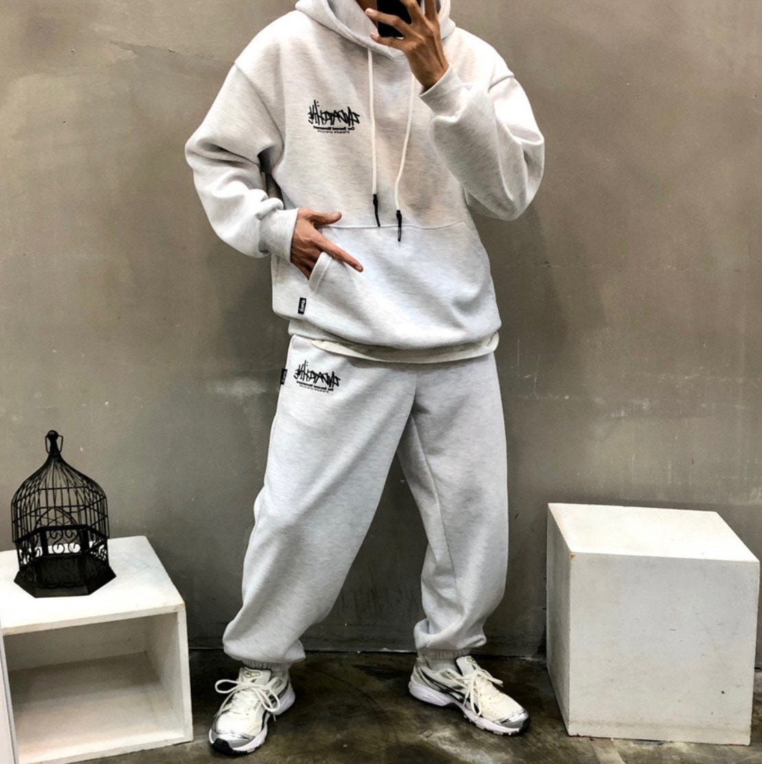 Fashion-forward hoodie sweater with 2nd Archive logo