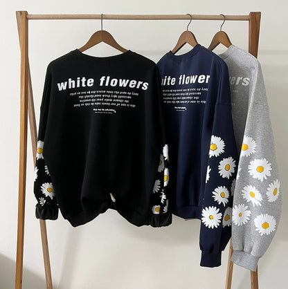 Best seller Korean sweater, artistic floral graphic