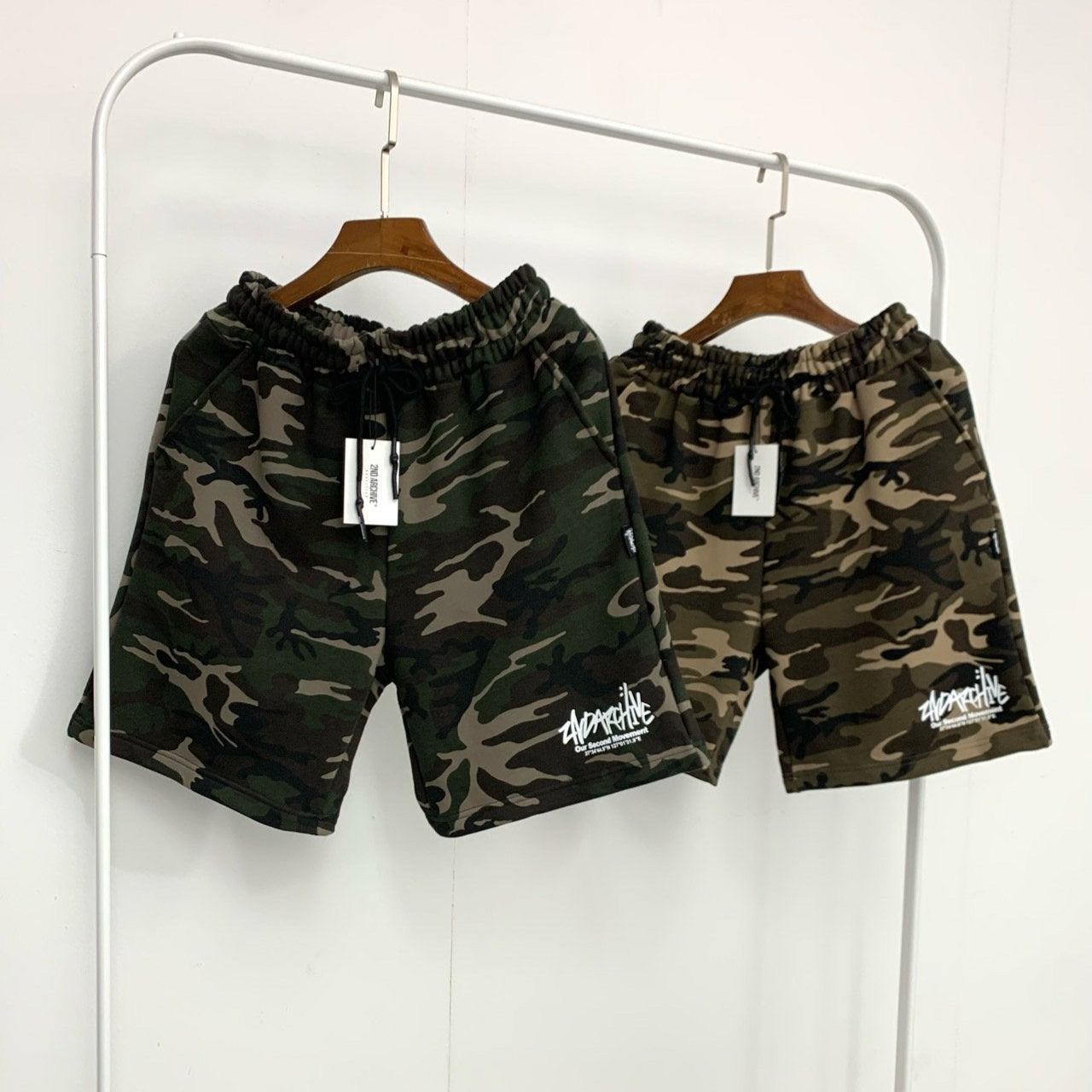 ユニセックスで履ける2nd Archiveの迷彩柄ショーツ