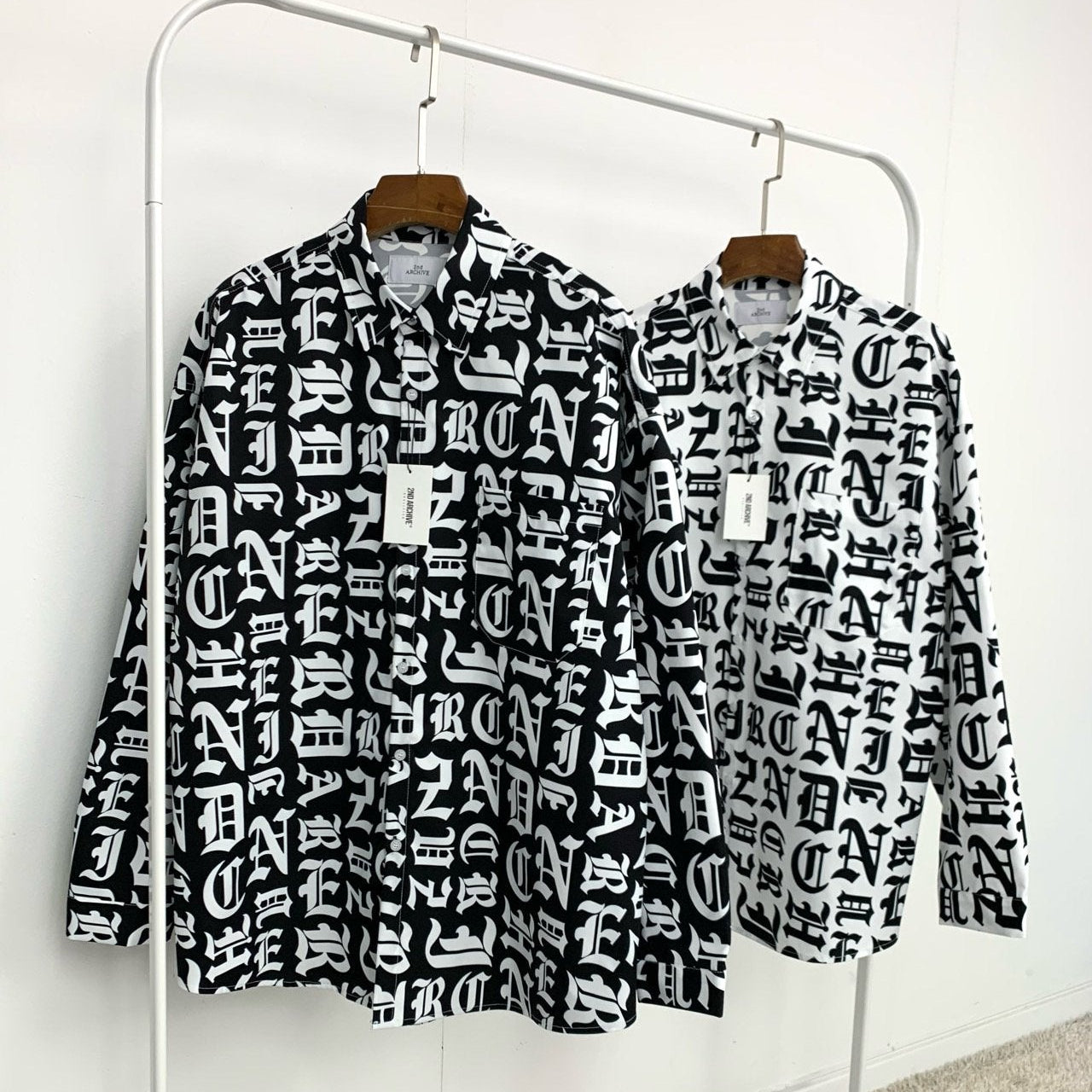 ストリートファッションの主役になるインパクトシャツ