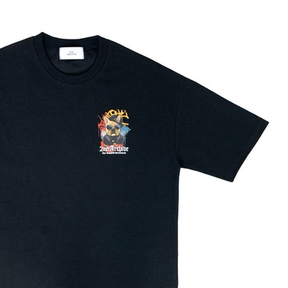 ブルドッグの表情や帽子のディテールがわかるクローズアップ