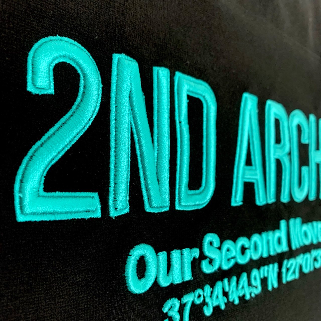 デザイン性と着心地を両立した2nd ArchiveのTシャツ