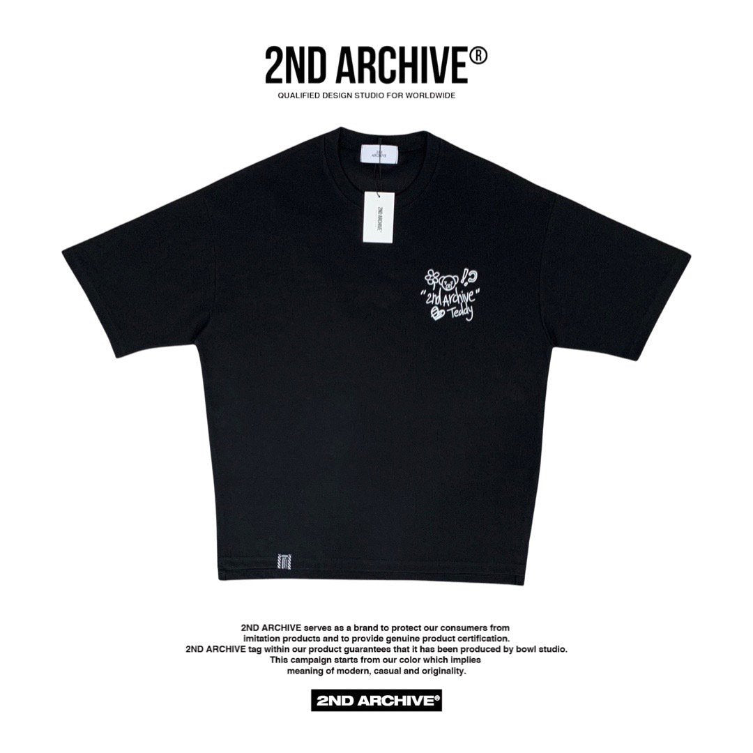 2nd Archive bear sketch T-shirt, trendy Korean style.