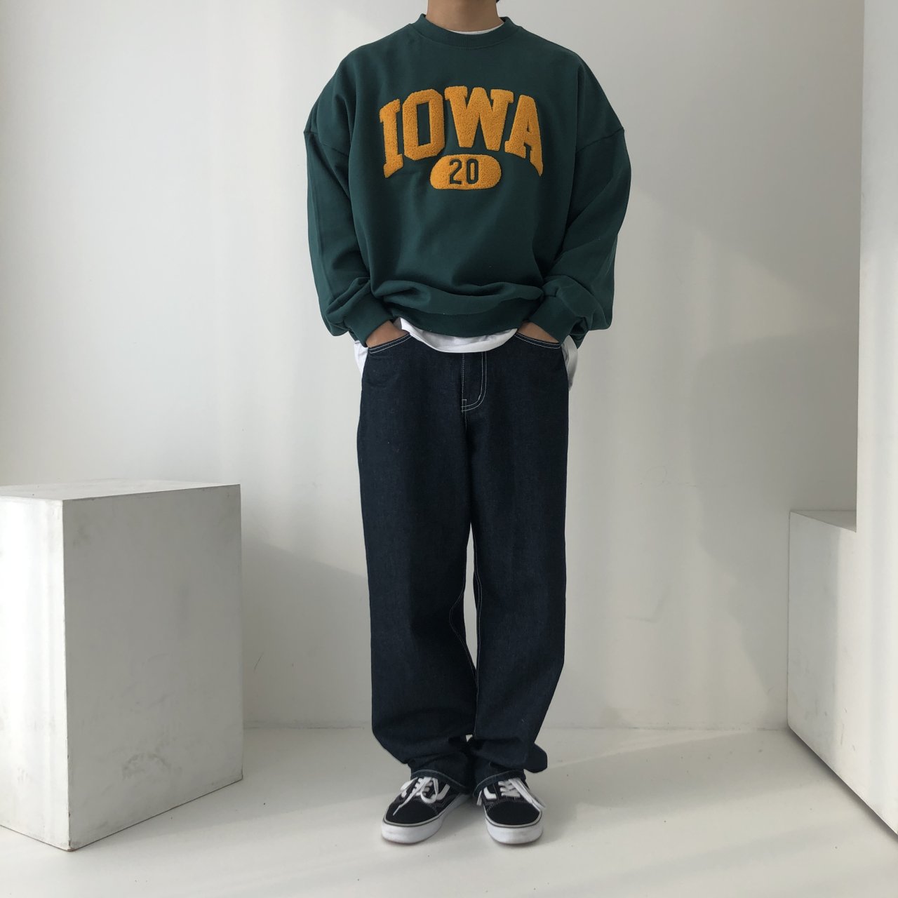 [Potato Club]  "IOWA" 3D English Lettering Sweater (PTC16)