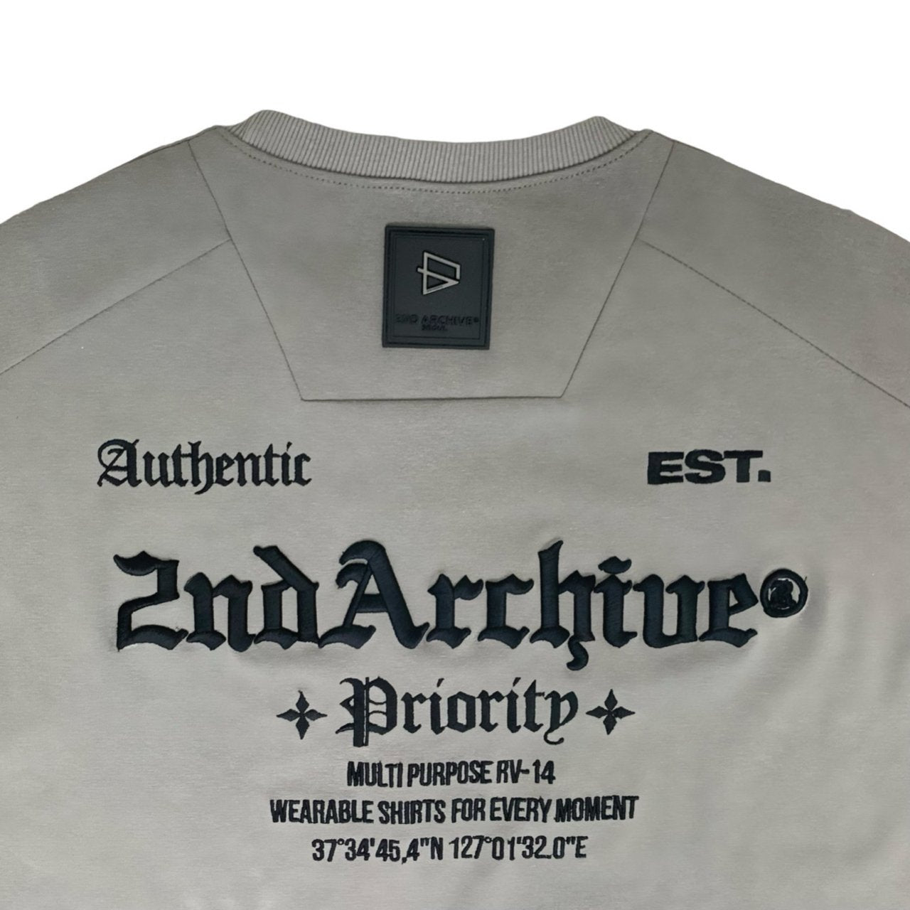 韓国ストリートブランド2nd ArchiveのESTデザインT