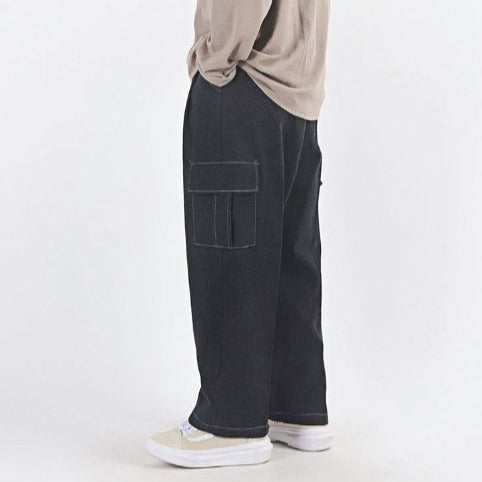 Korean streetwear, black oversized denim cargo pants.