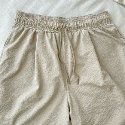 Stylish shorts with adjustable waist string. 